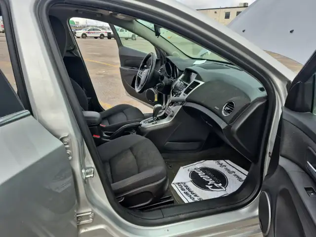 2016 Chevrolet Cruze Limited - Photo 29