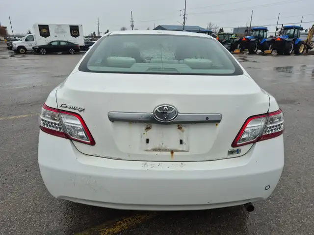 2010 Toyota Camry Hybrid - Photo 6