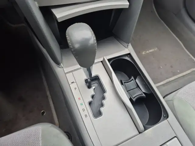 2010 Toyota Camry Hybrid - Photo 21