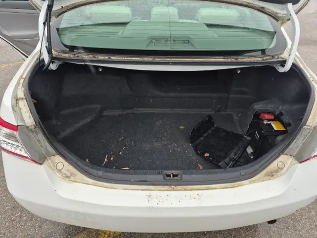 2010 Toyota Camry Hybrid - Photo 24