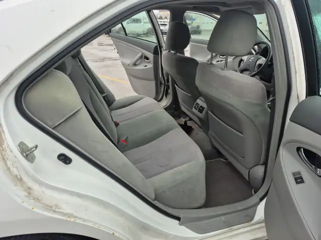 2010 Toyota Camry Hybrid - Photo 26