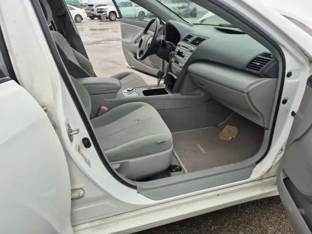 2010 Toyota Camry Hybrid - Photo 28