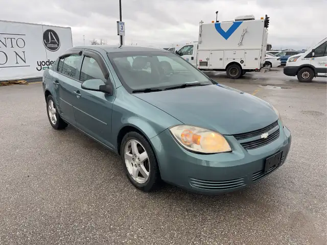 2010 Chevrolet Cobalt - Photo 3