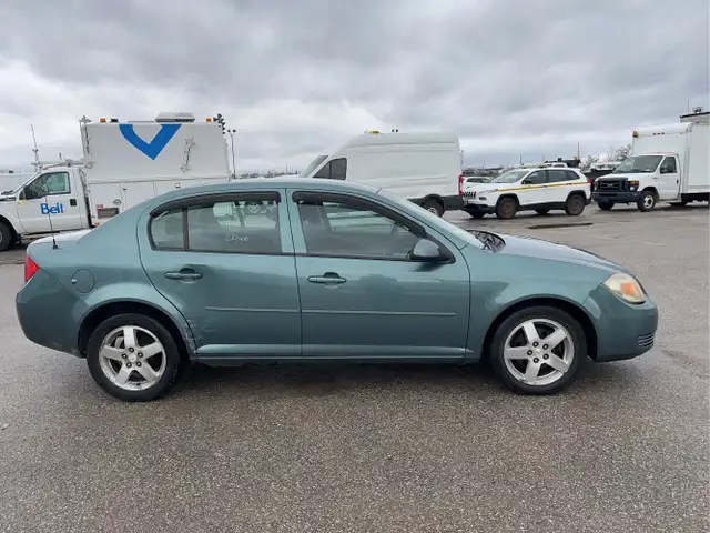 2010 Chevrolet Cobalt - Photo 4