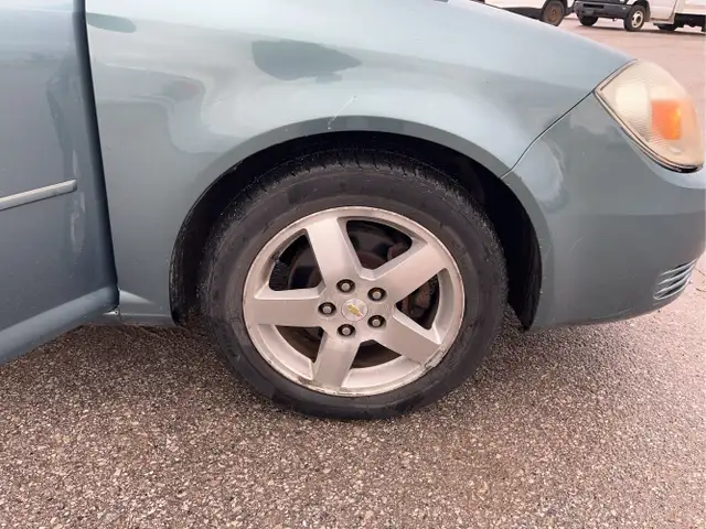 2010 Chevrolet Cobalt - Photo 21