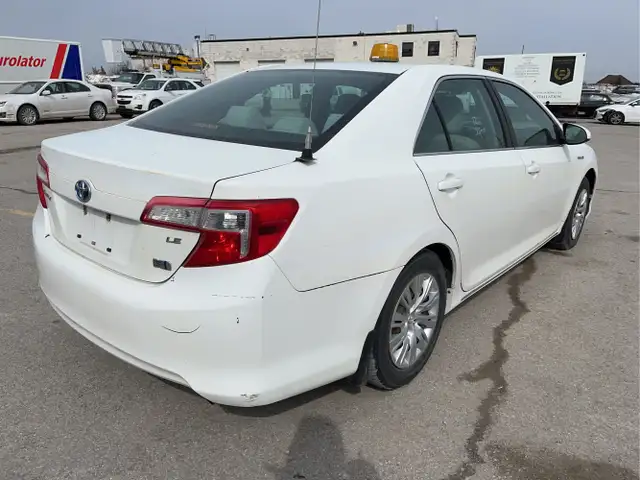 2012 Toyota Camry Hybrid - Photo 5
