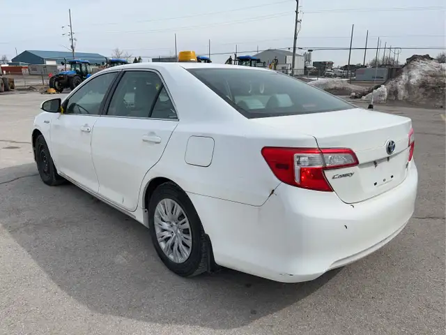 2012 Toyota Camry Hybrid - Photo 7