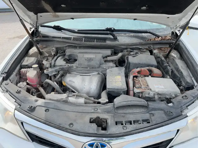 2012 Toyota Camry Hybrid - Photo 9