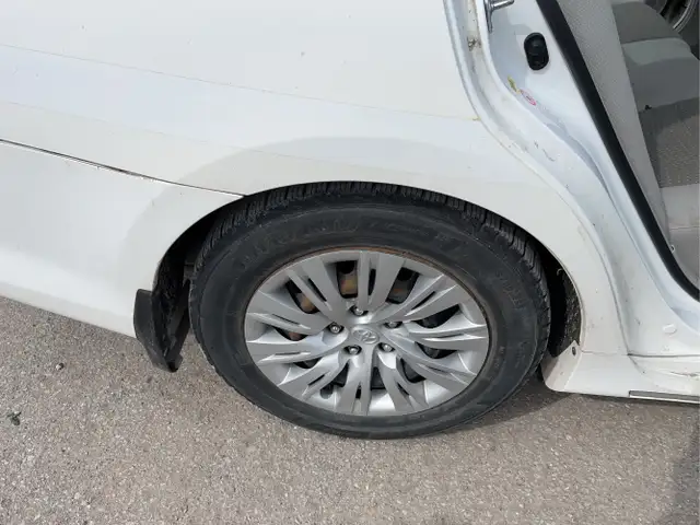 2012 Toyota Camry Hybrid - Photo 22