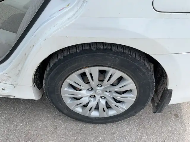 2012 Toyota Camry Hybrid - Photo 23