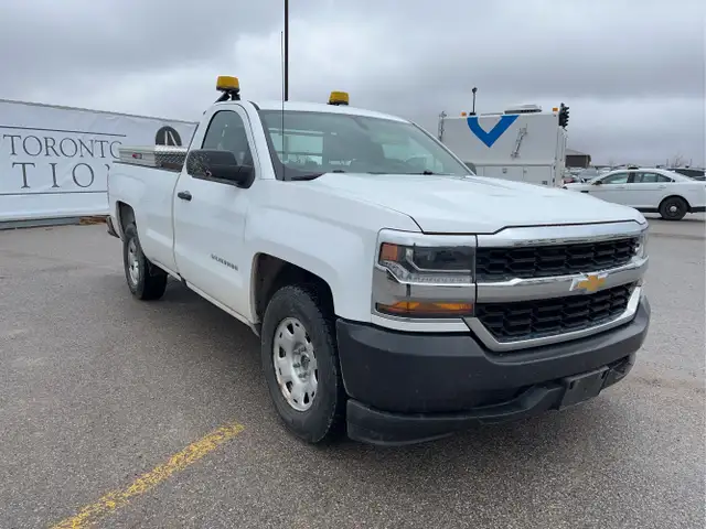 2018 Chevrolet Silverado 1500 - Photo 3