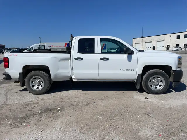 2017 Chevrolet Silverado 1500 - Photo 4