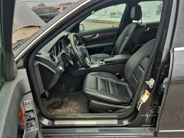 2012 Mercedes-Benz C-Class - Photo 10