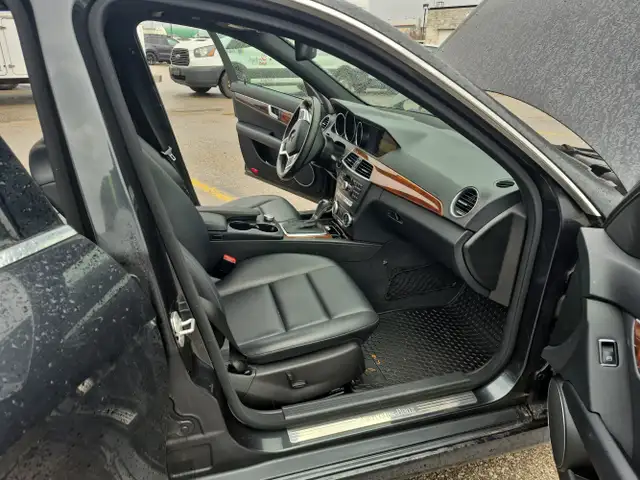 2012 Mercedes-Benz C-Class - Photo 25