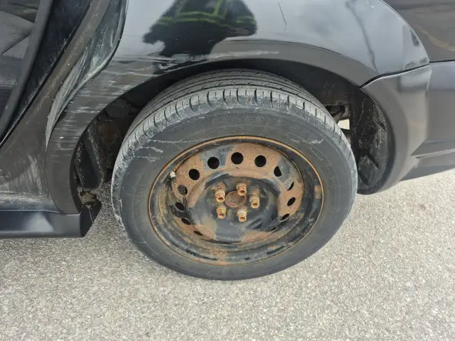 2008 Pontiac Vibe - Photo 24