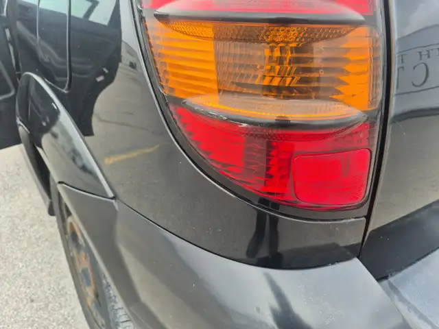 2008 Pontiac Vibe - Photo 25