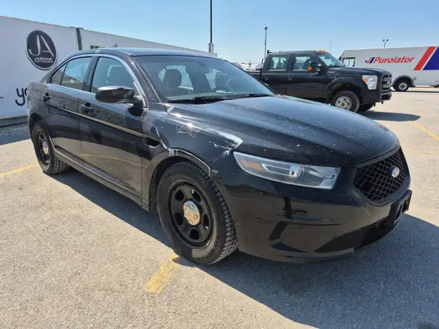 2017 Ford Taurus - Photo 3