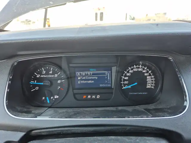 2017 Ford Taurus - Photo 11