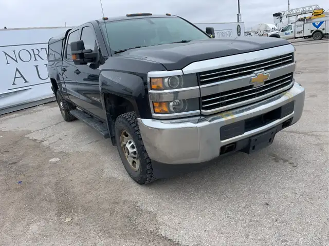 2016 Chevrolet Silverado 2500HD - Photo 3