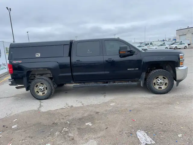 2016 Chevrolet Silverado 2500HD - Photo 4