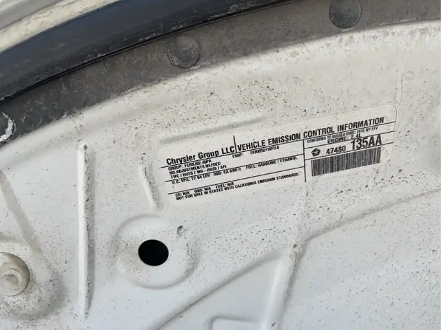 2015 Chrysler 200 - Photo 16