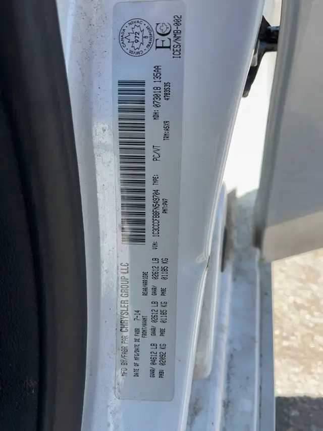 2015 Chrysler 200 - Photo 17