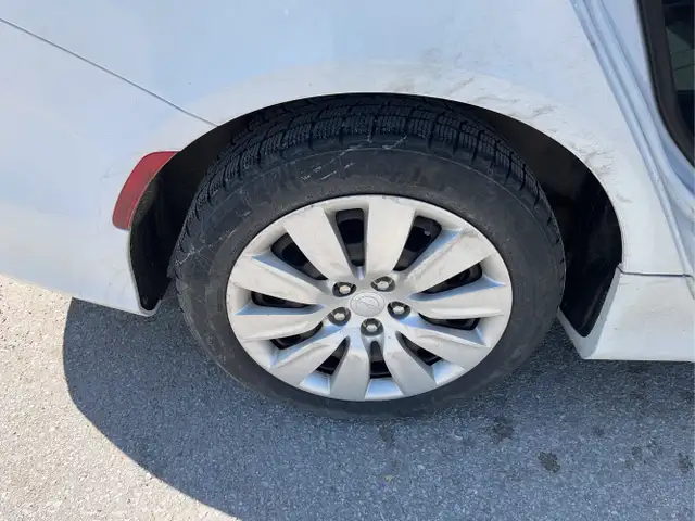 2015 Chrysler 200 - Photo 22