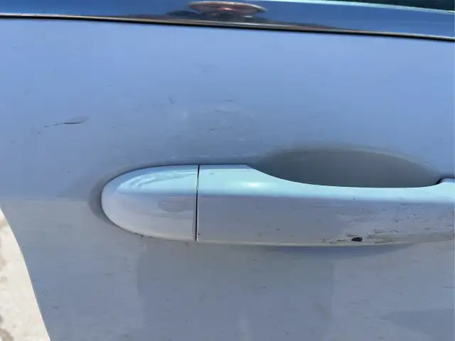 2015 Chrysler 200 - Photo 30