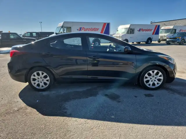 2015 Hyundai ELANTRA - Photo 4