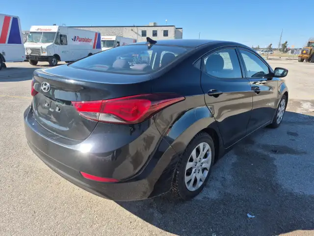 2015 Hyundai ELANTRA - Photo 5