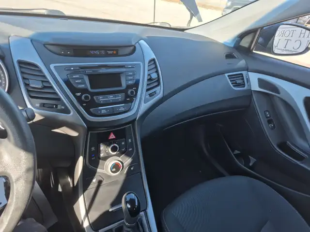 2015 Hyundai ELANTRA - Photo 12