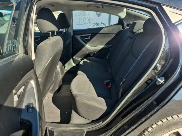 2015 Hyundai ELANTRA - Photo 14
