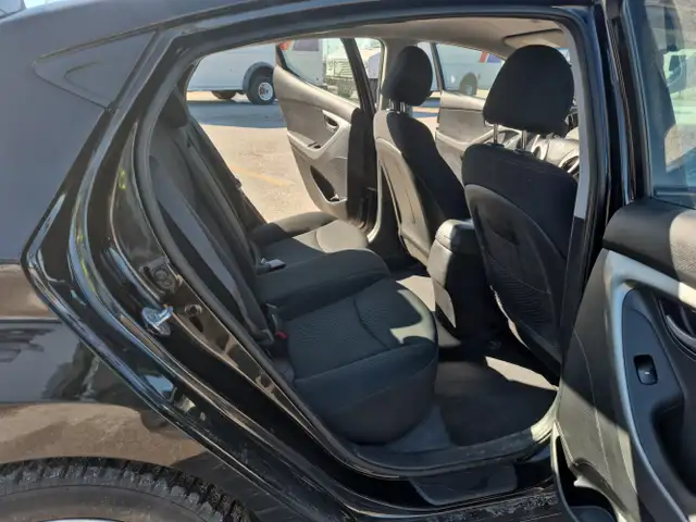 2015 Hyundai ELANTRA - Photo 24