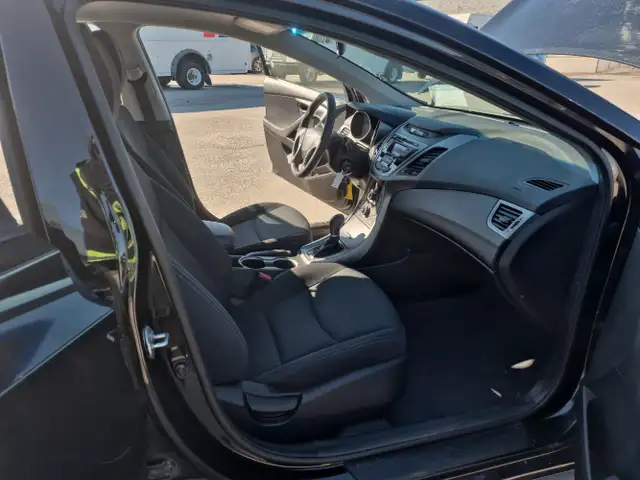 2015 Hyundai ELANTRA - Photo 25