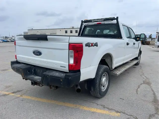 2017 Ford F-350 Super Duty - Photo 5