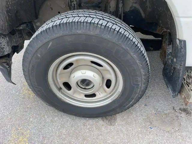 2017 Ford F-350 Super Duty - Photo 24