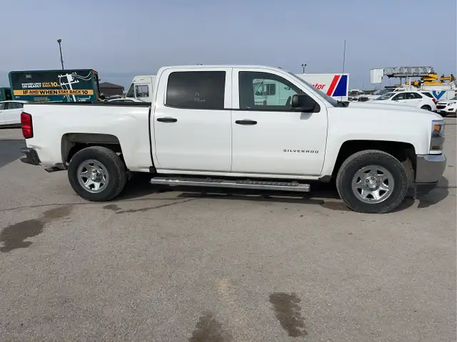 2017 Chevrolet Silverado 1500 - Photo 4