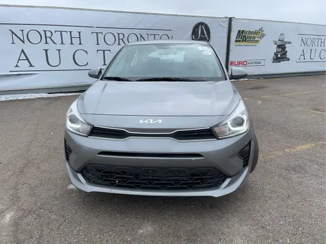 2023 Kia Rio 5-Door LX  4dr Wagon CVT - Photo 2