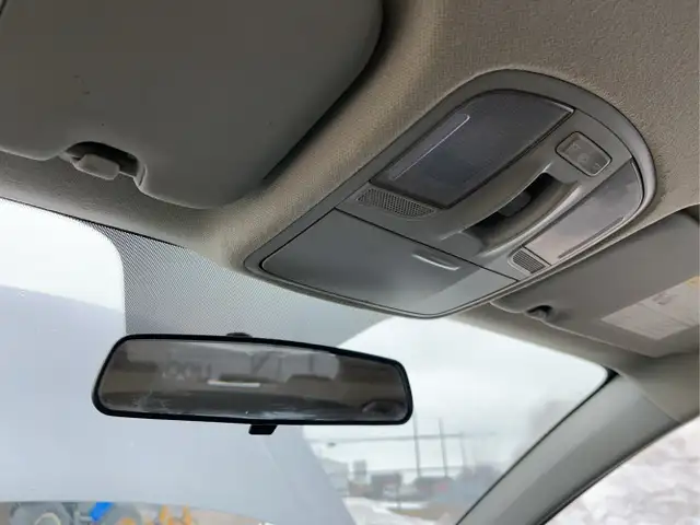 2023 Kia Rio 5-Door LX  4dr Wagon CVT - Photo 22