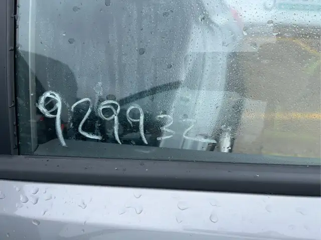 2023 Kia Rio 5-Door LX  4dr Wagon CVT - Photo 31