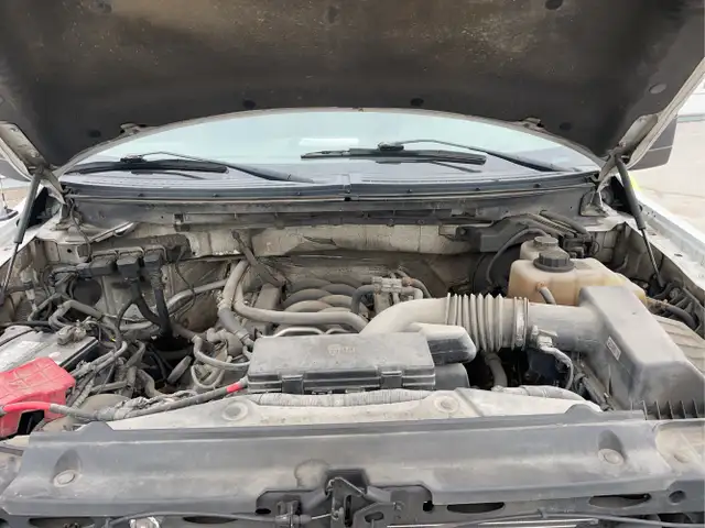 2013 Ford F-150 w/Heavy Duty Payload Package - Photo 9