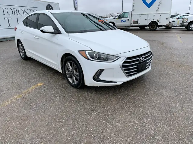 2017 Hyundai ELANTRA - Photo 3