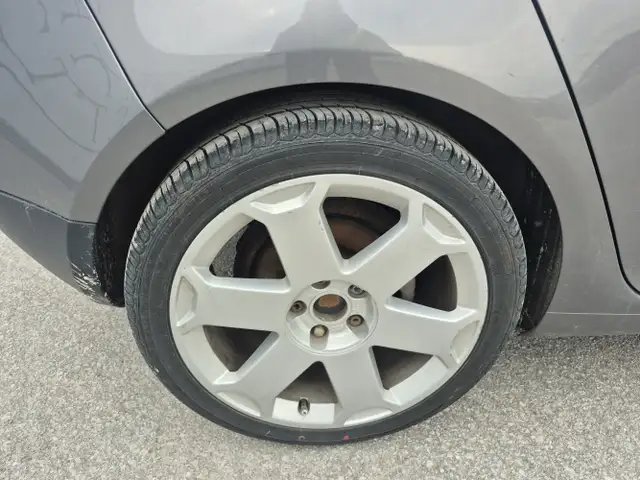 2007 Volkswagen Rabbit - Photo 27