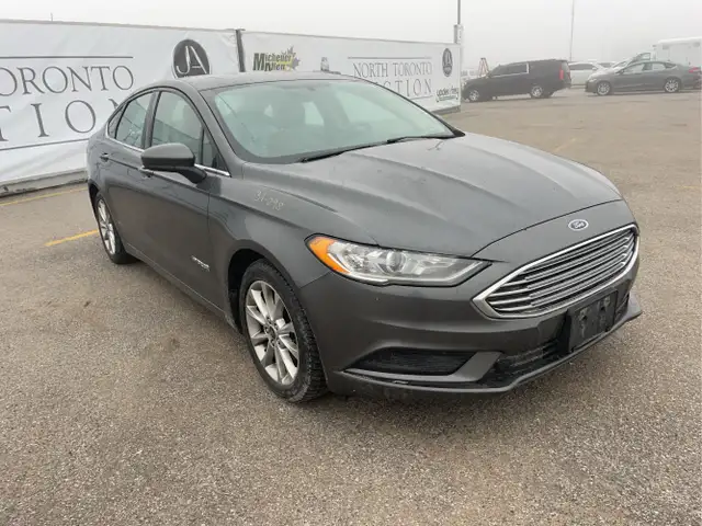 2017 Ford Fusion Hybrid - Photo 3