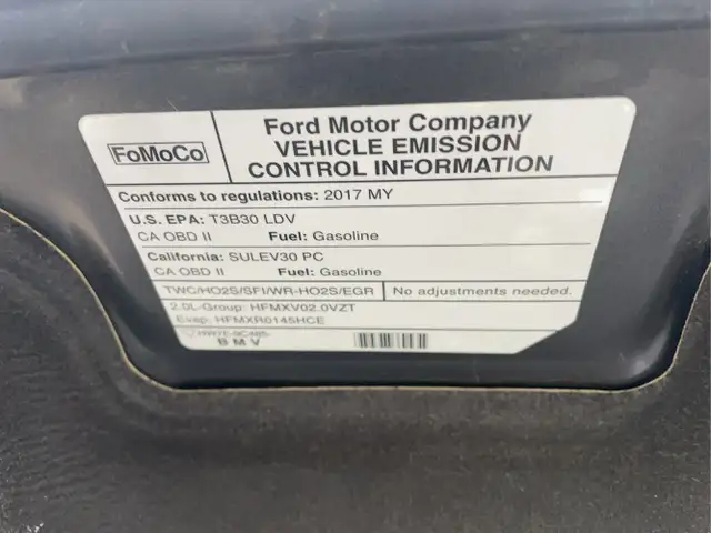 2017 Ford Fusion Hybrid - Photo 16