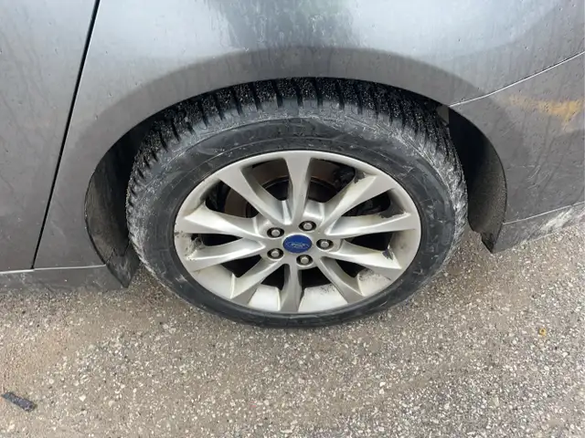 2017 Ford Fusion Hybrid - Photo 19