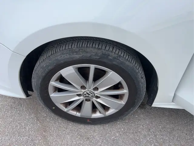 2015 Volkswagen Jetta - Photo 24
