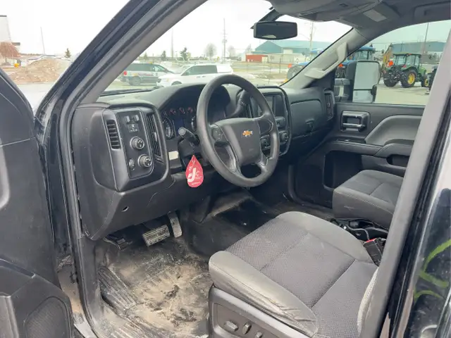 2016 Chevrolet Silverado 2500HD - Photo 10