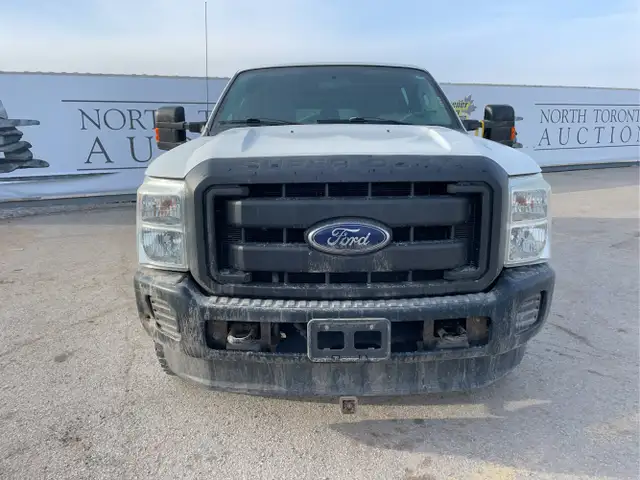 2014 Ford F-250 Super Duty - Photo 2