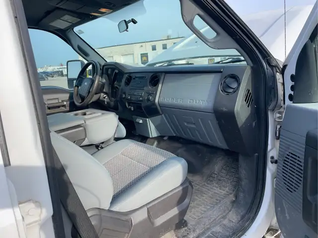 2014 Ford F-250 Super Duty - Photo 18
